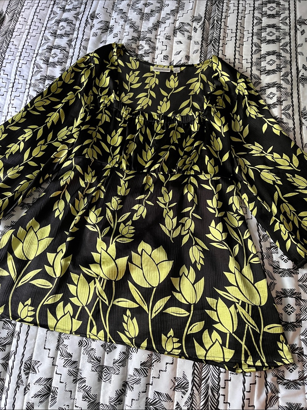 John Paul Richard Floral Top Blouse Size XL